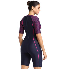 Women Endurance10 Essential Splice Print Closedback Kneesuit - True Navy & Electric Pink